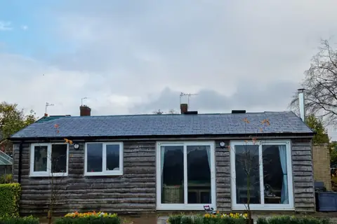 Bungalow finished in slate-effect tiles